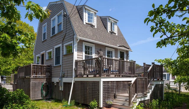 Two Bedroom Historic Cottage @ Goose Rocks Beach - Sleeps 5, Great Location!