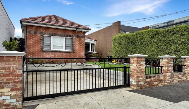 Two bedroom home with great outdoor area & parking