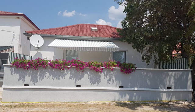Two bedroom apartment with terrace Seline, Paklenica (A-6604-a)