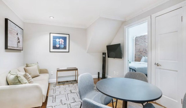 two bedroom in Little Italy