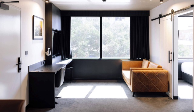 Two Bedroom Interconnect Deluxe In CBD