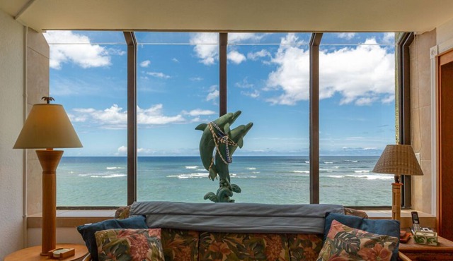 Two Bedroom Ocean Front Condo in Waialua. Awesome 180 degree view of the ocean.