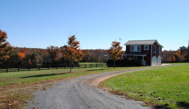 Two Bedroom One Bath Cottage On 250 Acre Cattle Farm.