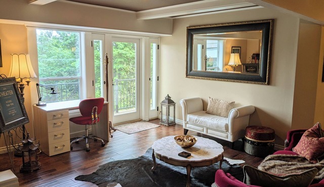 Two-bedroom Private Suite! Stunning Mt.Hood Views & much more!