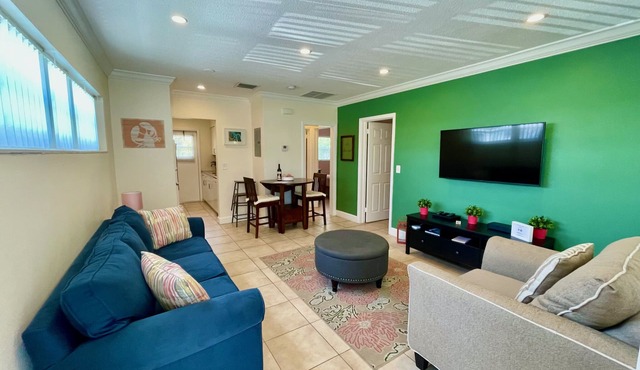 Two Bedroom Retreat Near Deerfield Beach Pier