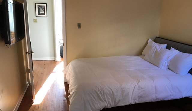 Two bedroom row house in Foggy Bottom — perfect for George Washington students