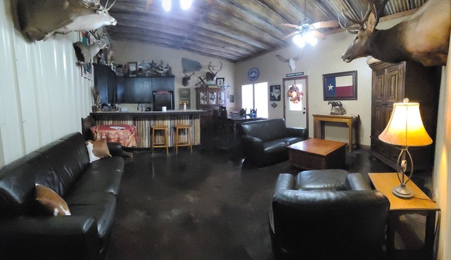 Two Bedroom secluded "Barndominium" just outside of Wichita Falls, TEXAS