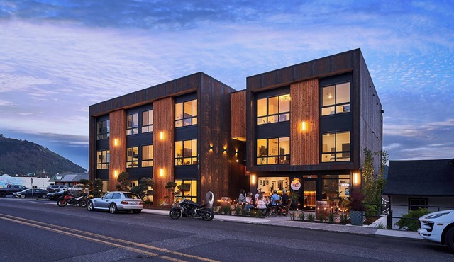 Two-bedroom suite-located downtown White Salmon, suite 4