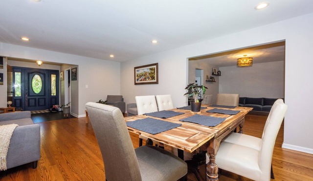 Two Bedroom, Two Bathroom, Quiet and Relaxing Home