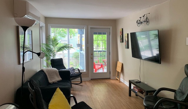 Two bedrooms and large office beside Halifax Citadel