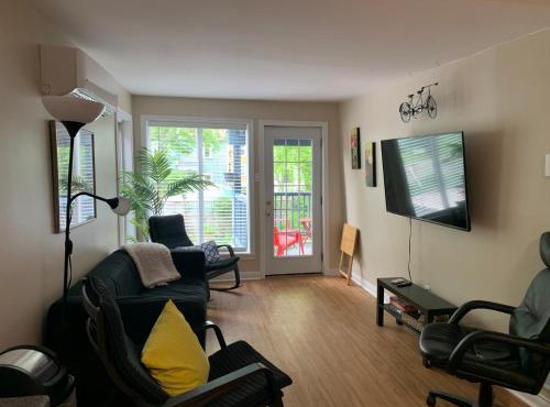 Two bedrooms and large office close to Halifax Citadel