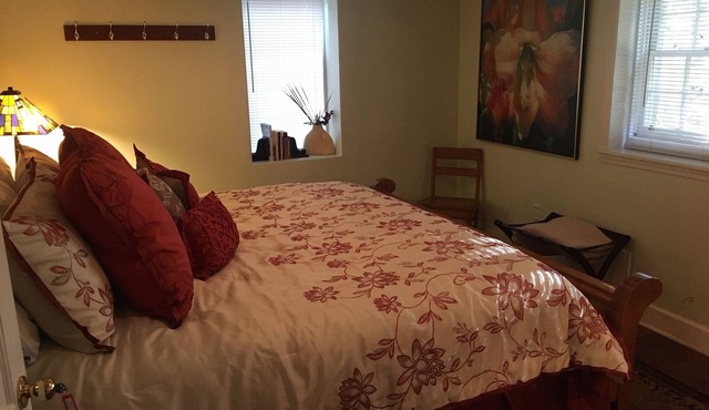 Two Bedrooms - Sleeps 4 Guests: in Farmhouse on rural sheep and goat farm