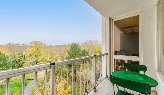 Two bedrooms with balcony and parking