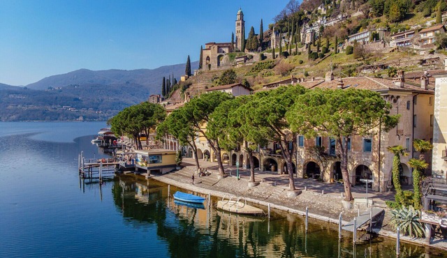 Two-beroom apartment on 3 levels in historic building in the village of Morcote