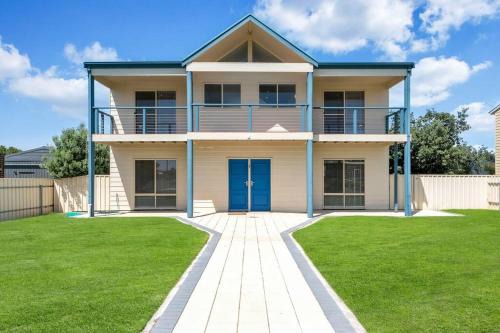 Two Blue Doors - All Linen Included