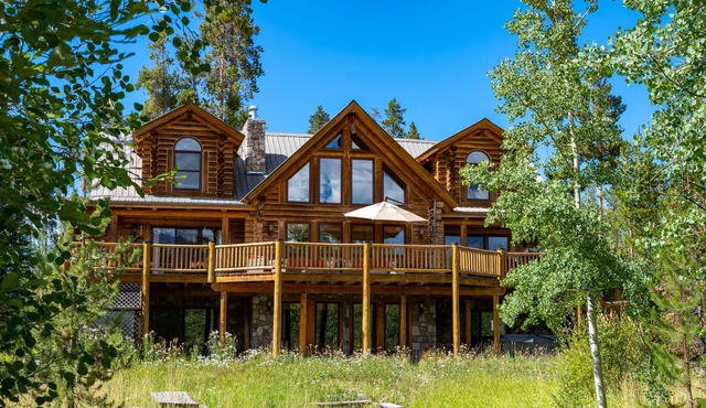 Two Brother's Lodge | Luxury Mountain Lodge | Game Room | Private Hot Tub