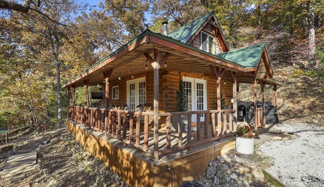 Two Cabins! Calmer section of Ozarks. Privacy, Dock, Views, 1 Acre, Fire pit!