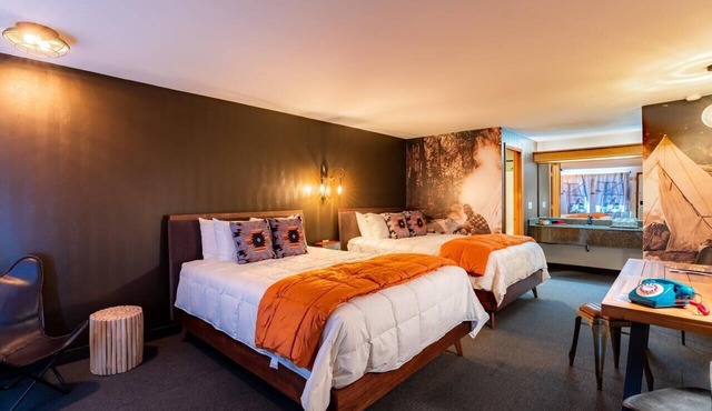 Two Comfortable Units with Free Parking, Onsite Swimming Pool!