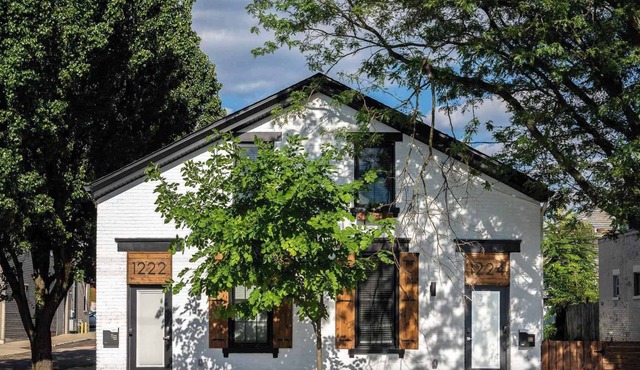 Two Condos for 14 Guests, 5 Bedrooms, Free Parking