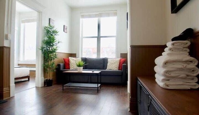 Two Condos! Two Kitchens, Sleeps 7, 3 Bedrooms