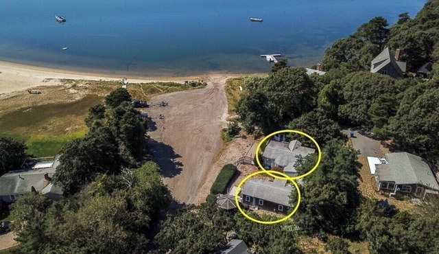 Two Cottages on Large Pond Updated Interior AC Wifi Dog Friendly