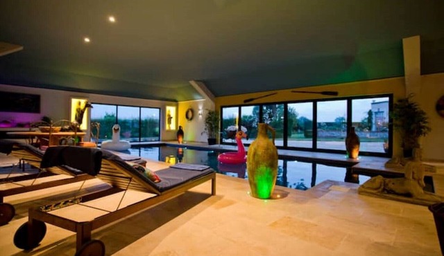 Two Cottages with Private Pool and Spa