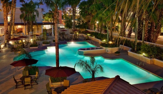 TWO COZY UNITS! HEATED POOL, PARKING