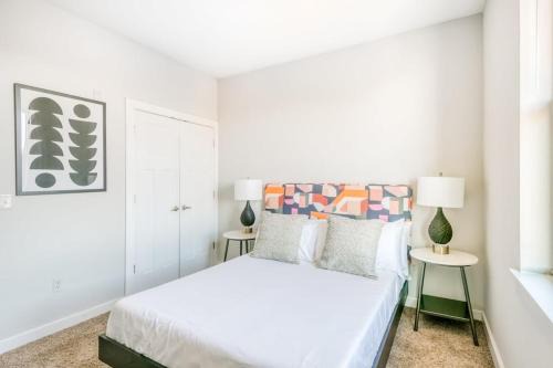 TWO CozySuites Classy Music Row Condos Nashville