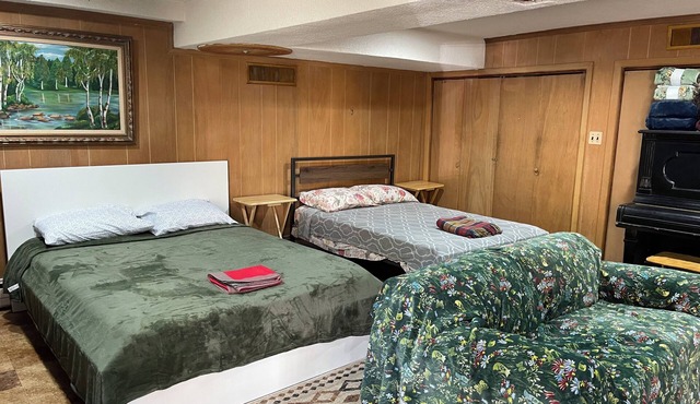 Two Double Beds, Bathroom, Shower, Fridge, MW, TV, Wifi - 64.