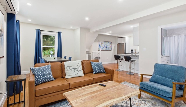 Two Family house 4B3B Newton Center & Green Line