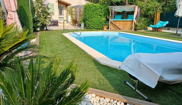 Two-family house in the Aix countryside Ideal for large family/group of friends