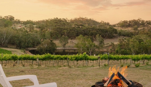 Two Fat Ponies (formerly Se7en On Sevenhill) - "The Sunrise Cabin"