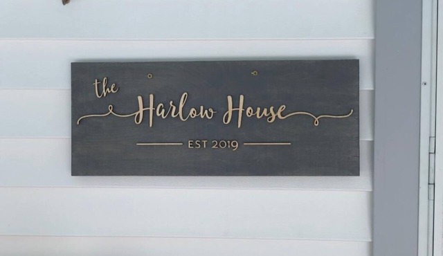 Two House Estate - Main and Guest House Perfect For Multi-Families!