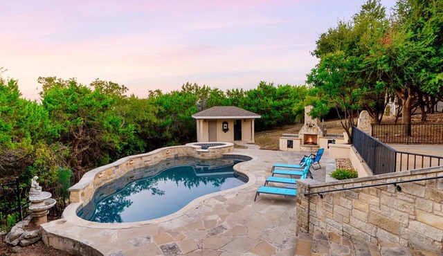 Two House Estate W Stunning Pool & Views