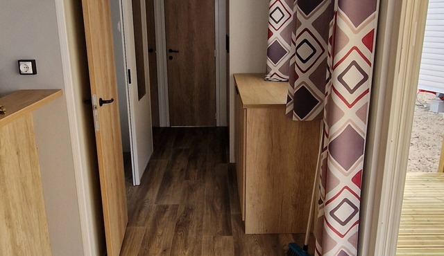 Two kilometers from the ocean and lake, large new mobile home in Lacanau Ocean