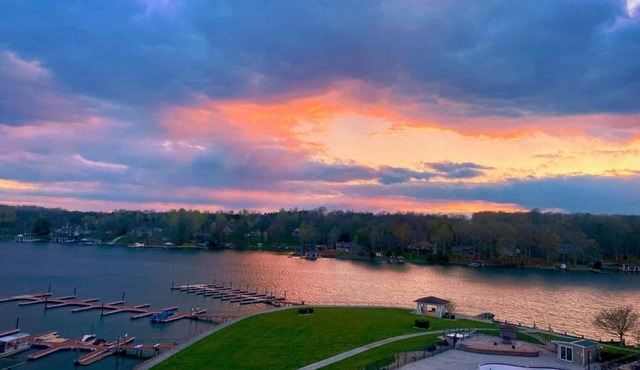 Two-Level Penthouse with stunning views of Smith Mountain Lake. 3 bed. 3.5 bath