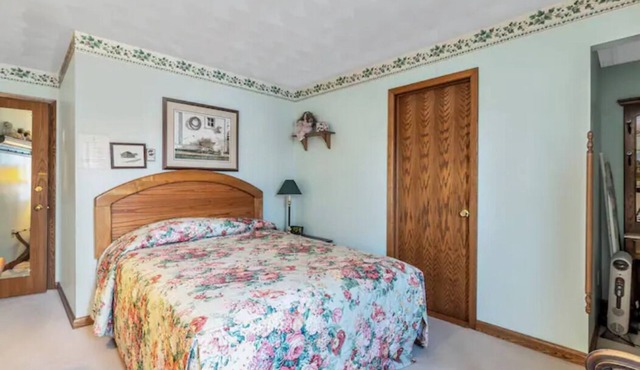 Two Master Bedroom Suite at The Red Barn Village