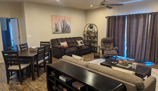 Two Master Suites Close to Trails and the Lake. Minutes to Restaurants and Shops