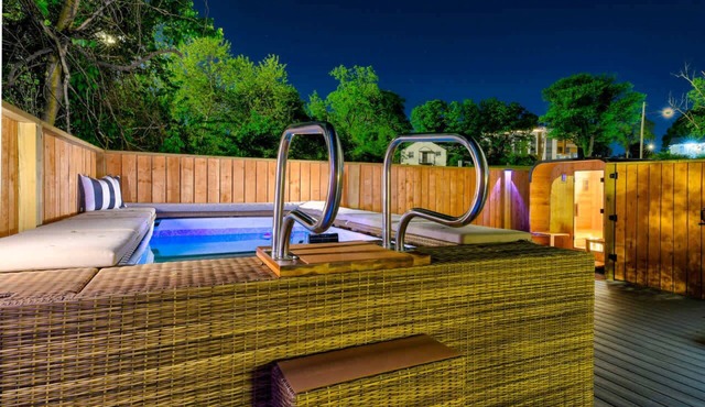 Two New Luxury Homes! Hot Tub + Game Room!
