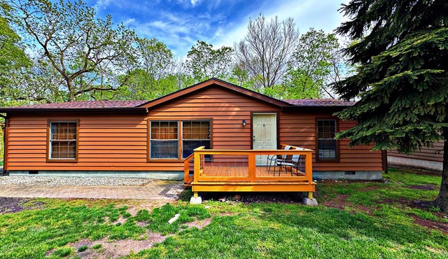 Two Parking Spots, Zero Hassle | 10 ppl | IC74