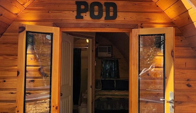 Two person Pod on the creek, Dog Friendly, Deck, private firepit, full bathroom, Sleeps 2.