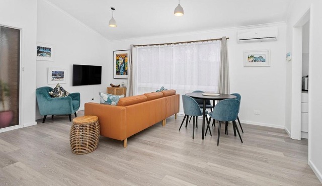 Two Pines Beach Cottage