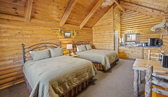 Two Queen Cabin at Bryce Canyon Log Cabins