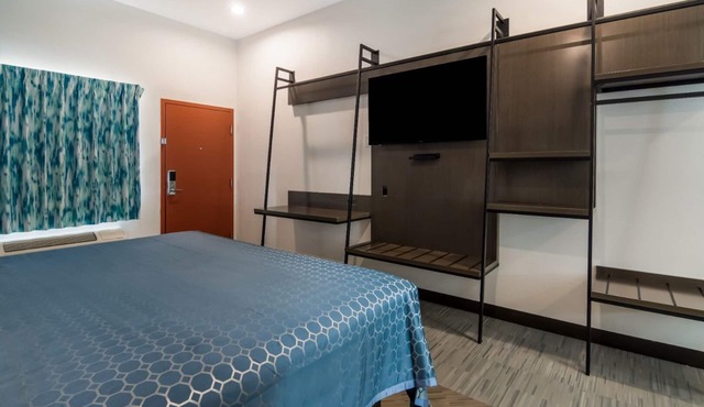 Two Queen Room at Scottish Inns-Forest Hill, Convenient Location Near I-20