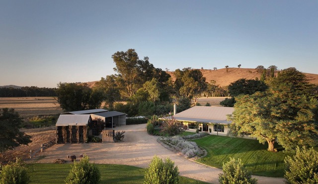 Two Rivers Lodge on the Goulburn River Acheron