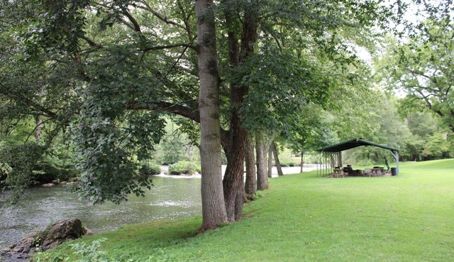 Two Rivers Lodge
