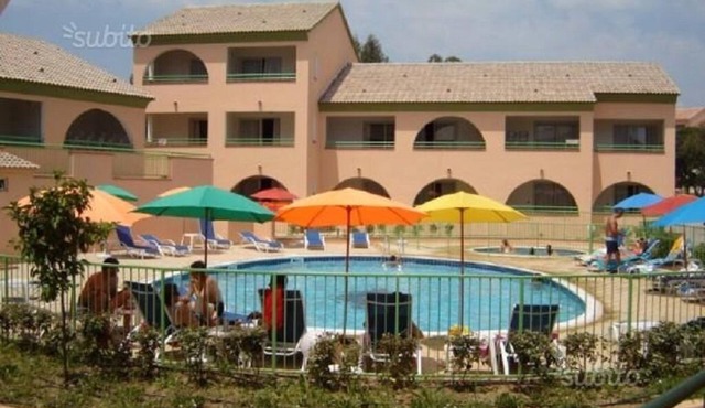 Two-room apartment in a charming residence with swimming pool and wi-fi a few steps from the sea