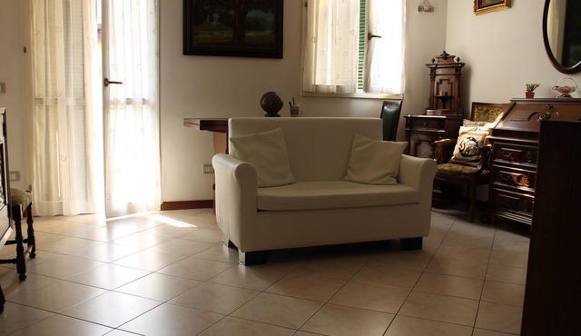 Two-room apartment in Seveso (MB)