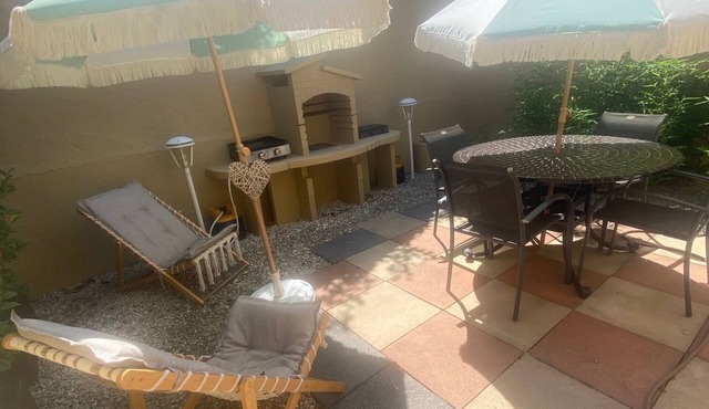 Two-room apartment Quietly situated in a private estate with garden, 8 km from the sea