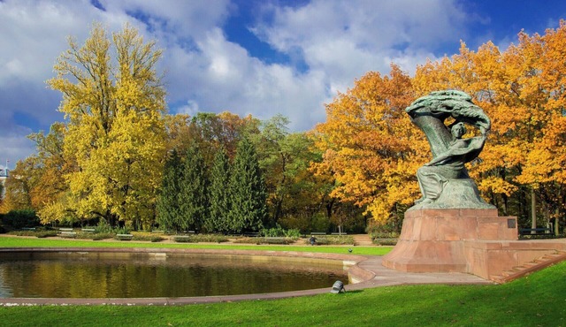 Two-room suites near the Mall of America